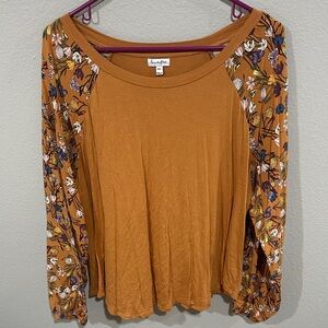 Women's Floral Sleeve Top -